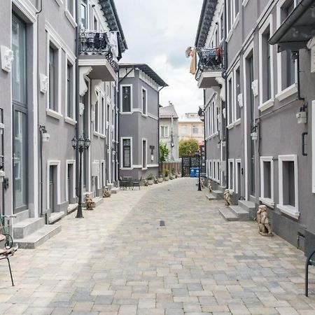 4 City Bukarest Exteriör bild